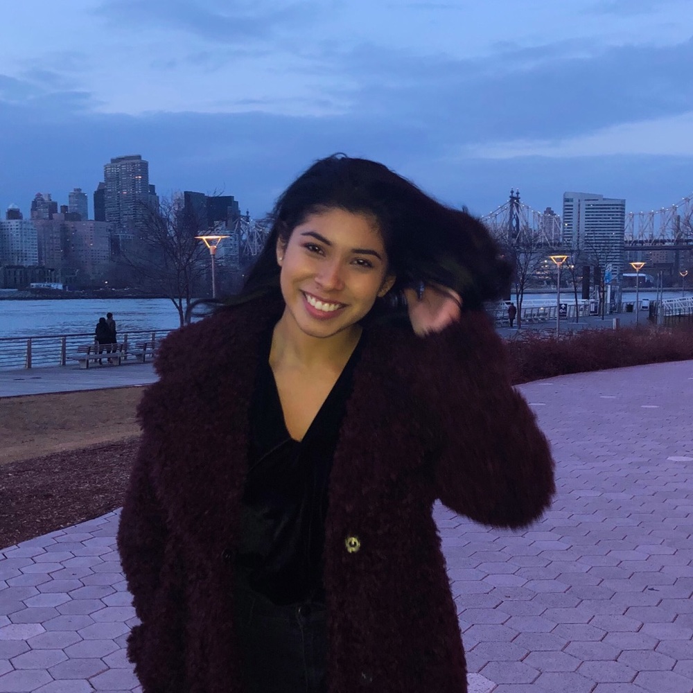 Meet your Posher, Dennise